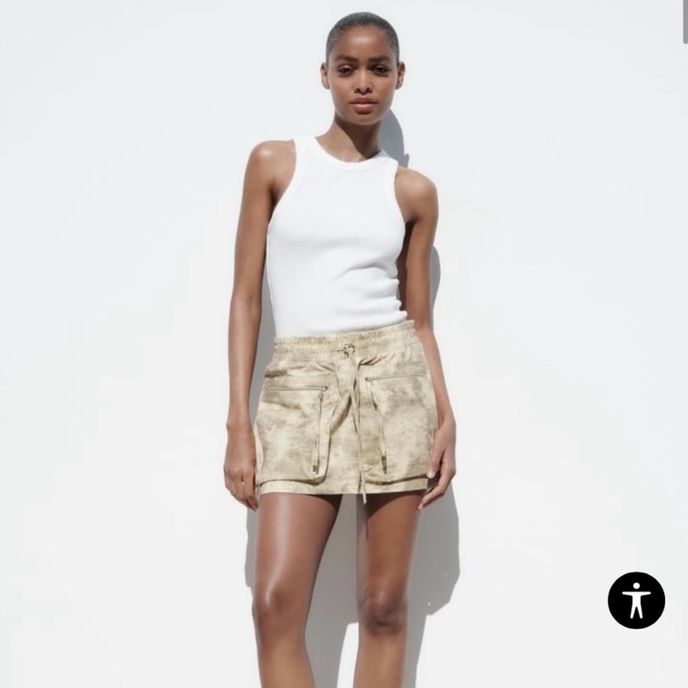 Zara Printed Mini Skirt